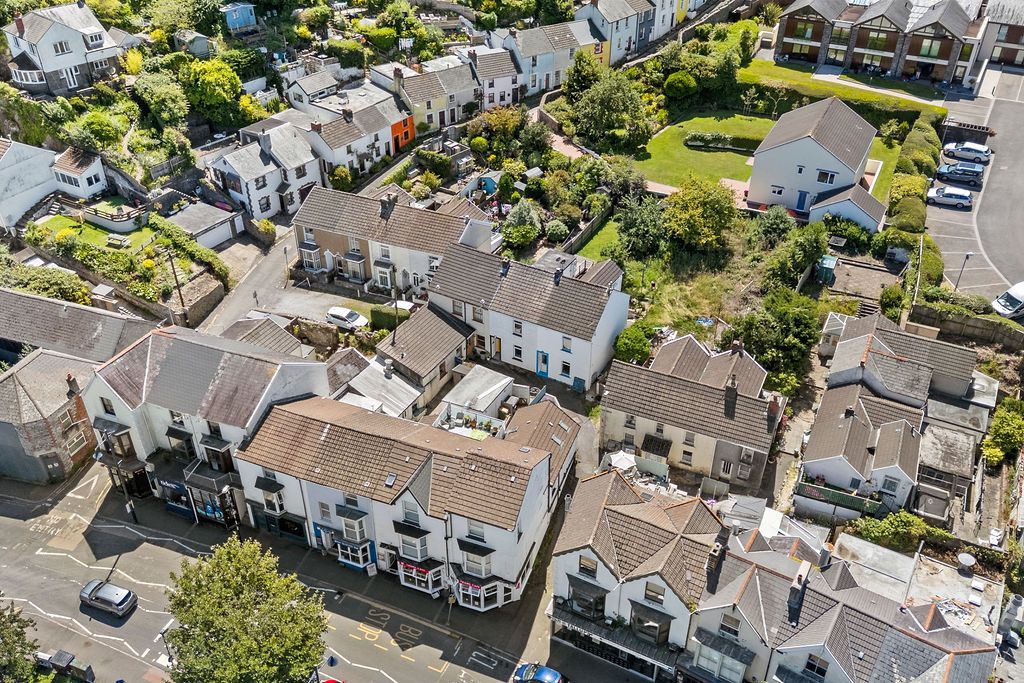 Terraced House in Swansea