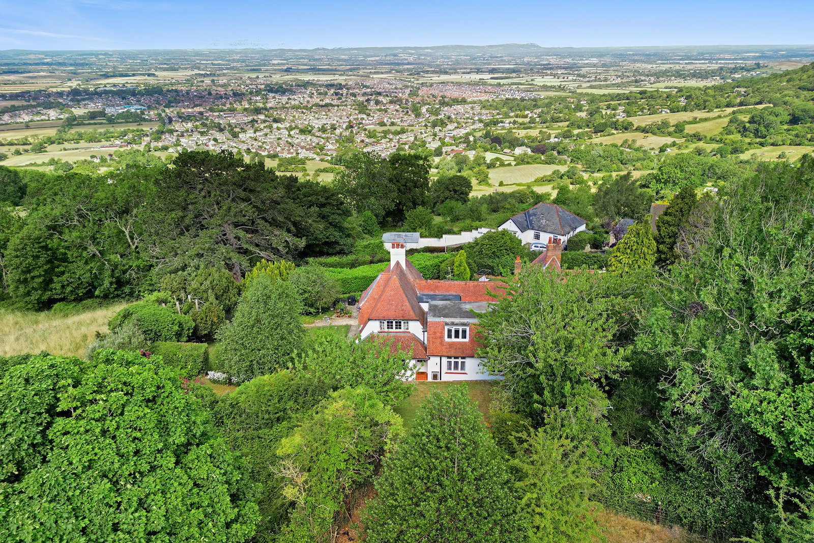 Semi Detached House in Cheltenham