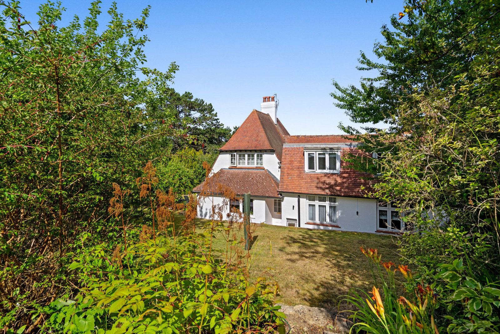 Semi Detached House in Cheltenham