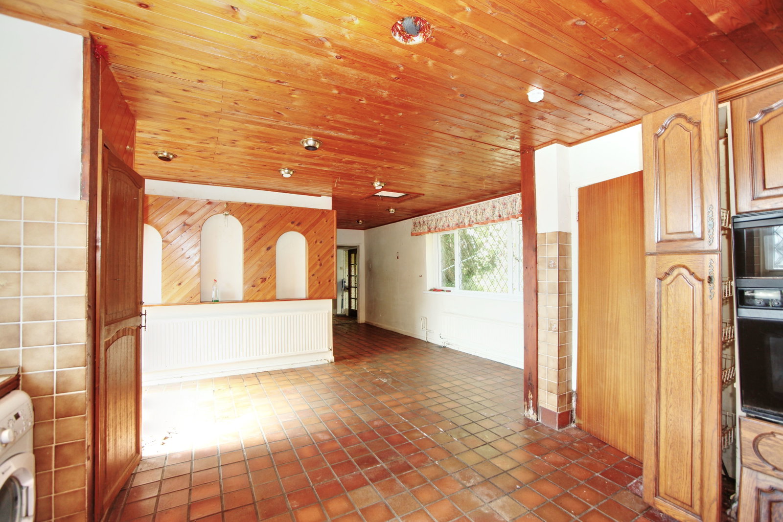 Semi Detached House in Pontypridd