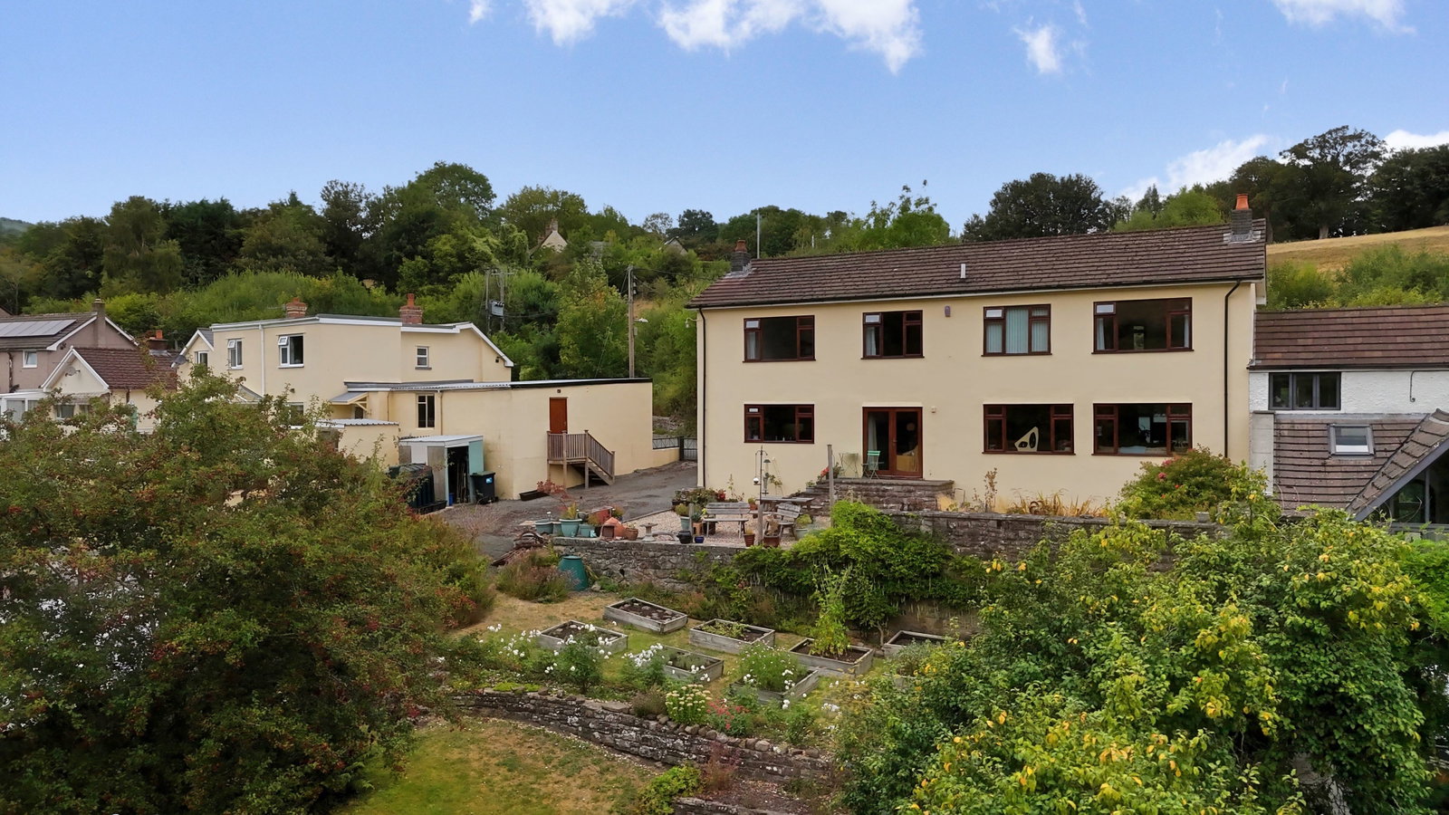 Link Detached House in Abergavenny