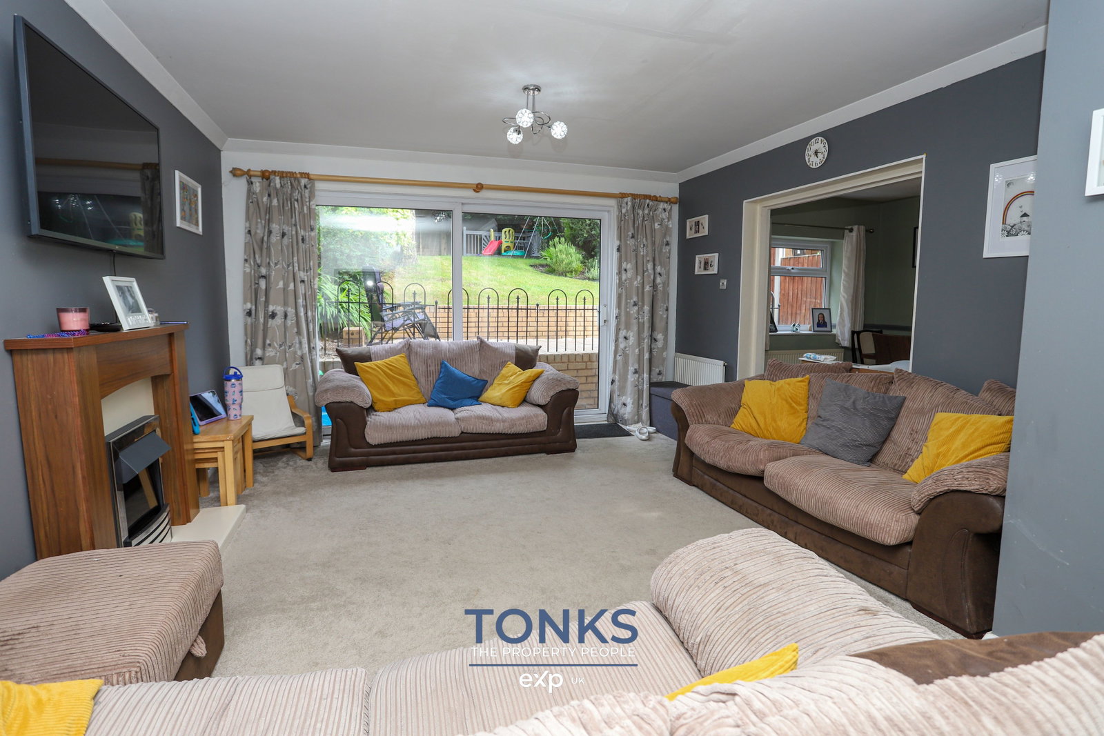 Semi Detached House in Halesowen