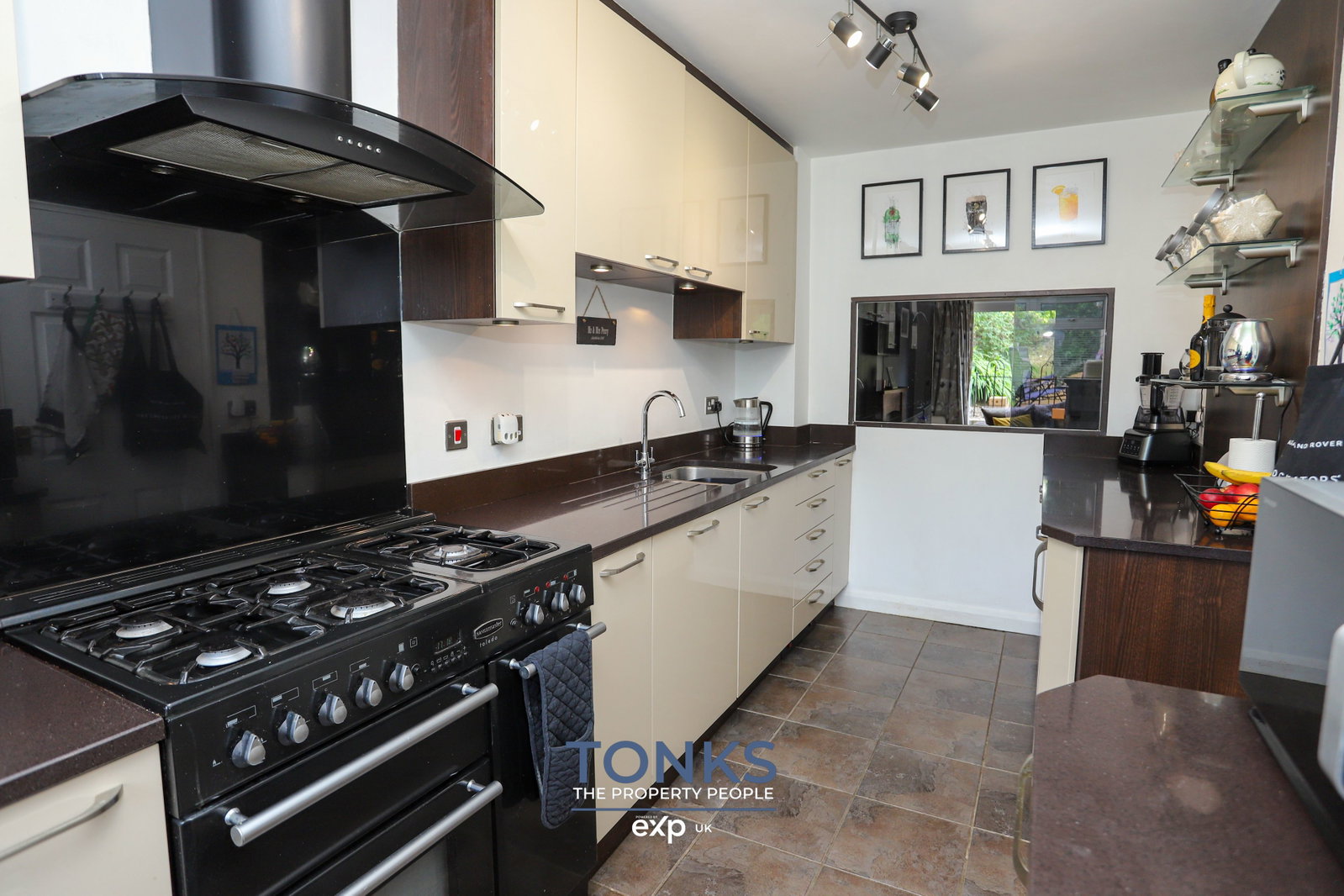 Semi Detached House in Halesowen