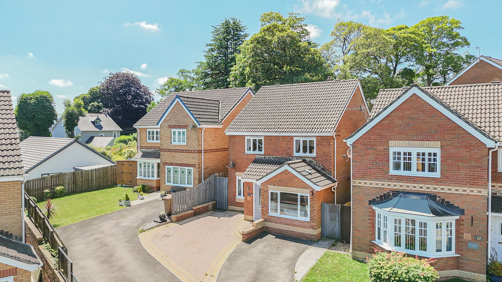 Detached House in Hengoed