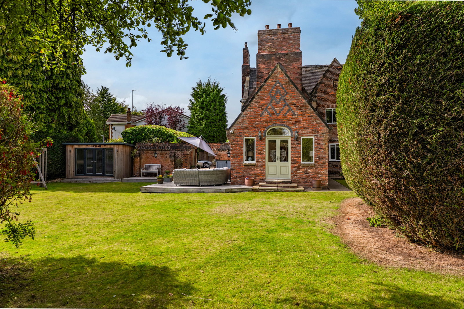 Detached House in Manchester
