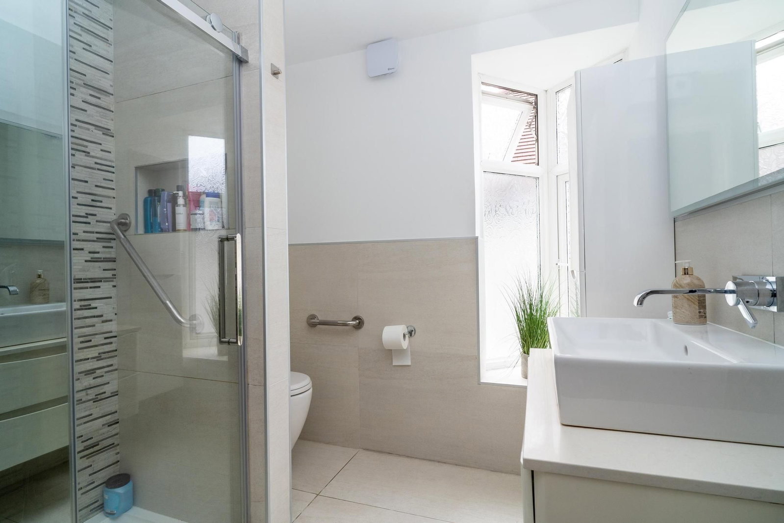 Semi Detached House in London
