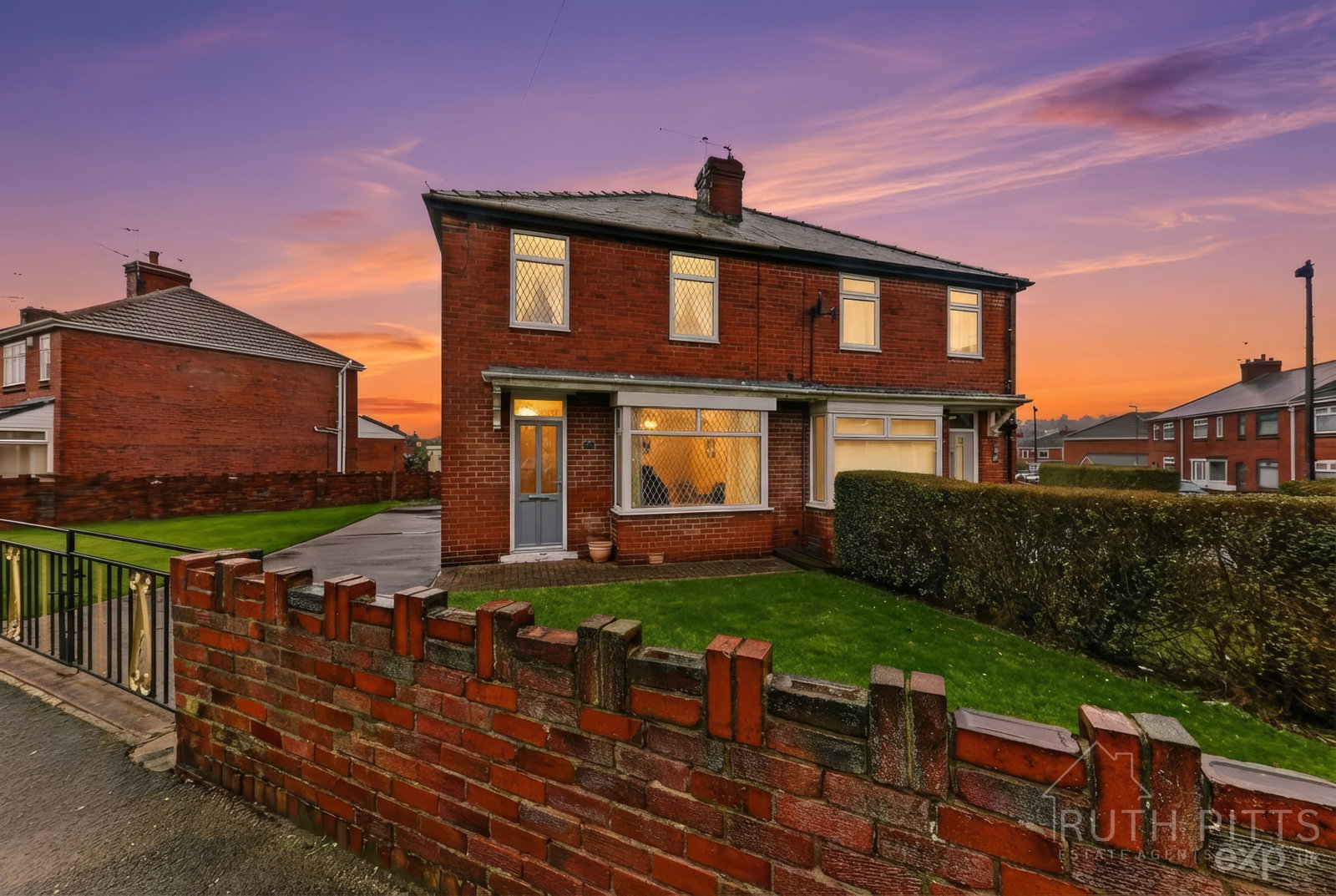 Semi Detached House in Pontefract