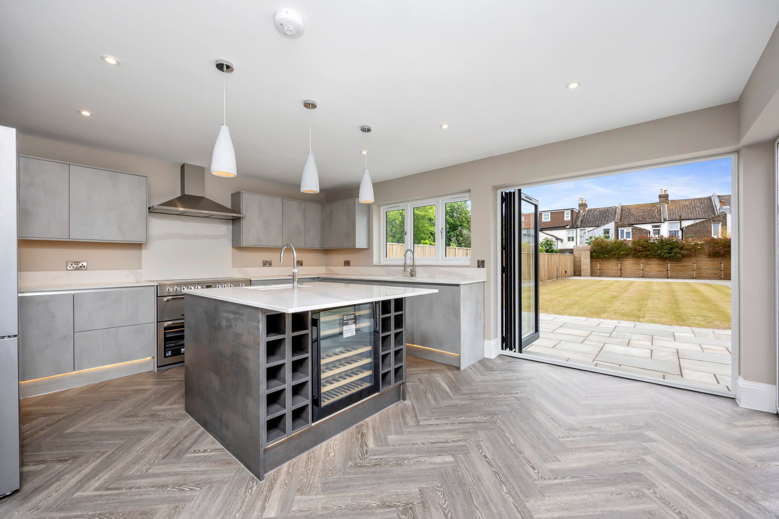 Detached House in Worthing