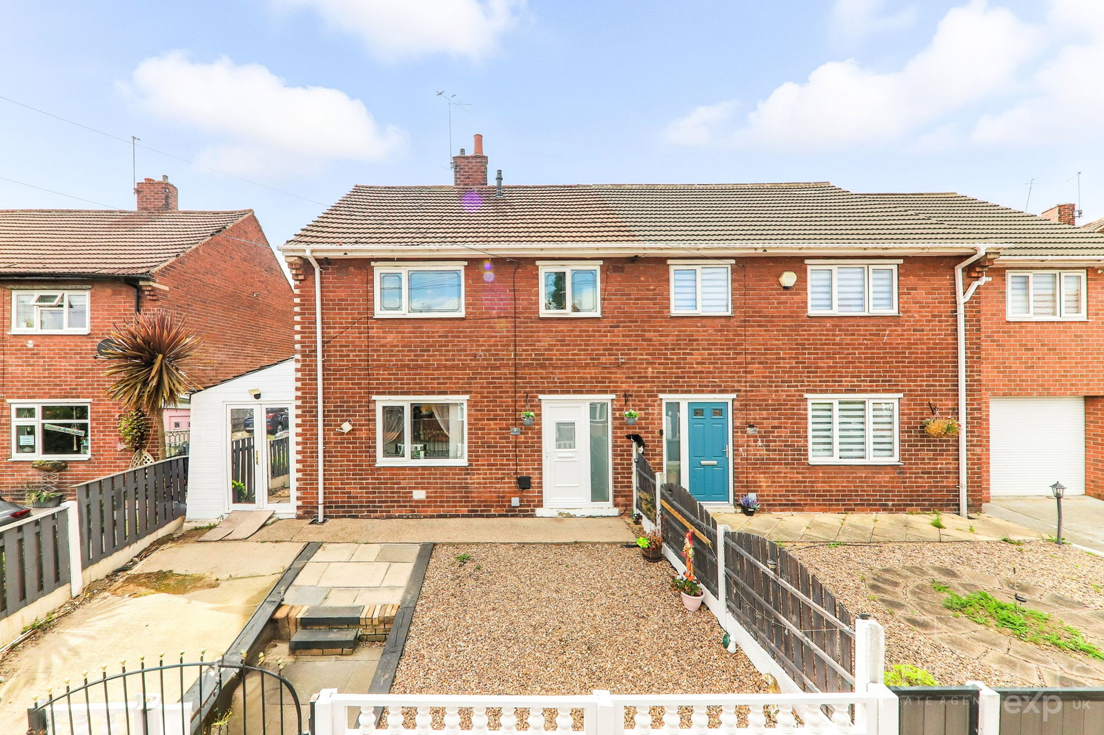 Semi Detached House for sale in Pontefract, Burntwood Crescent, South Kirkby, WF9