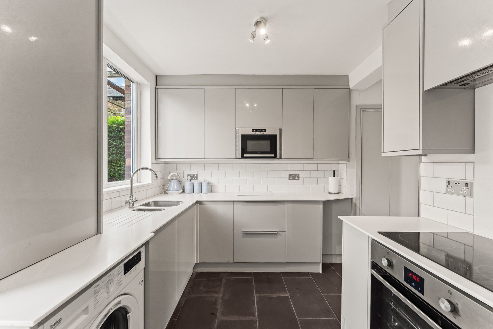Semi Detached House in Macclesfield 4
