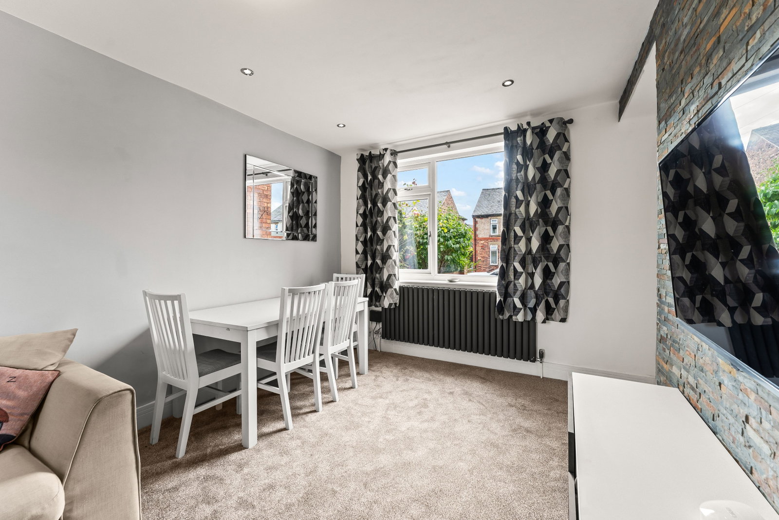 Semi Detached House for sale in Macclesfield, Cranford Avenue, Macclesfield, 797 m²