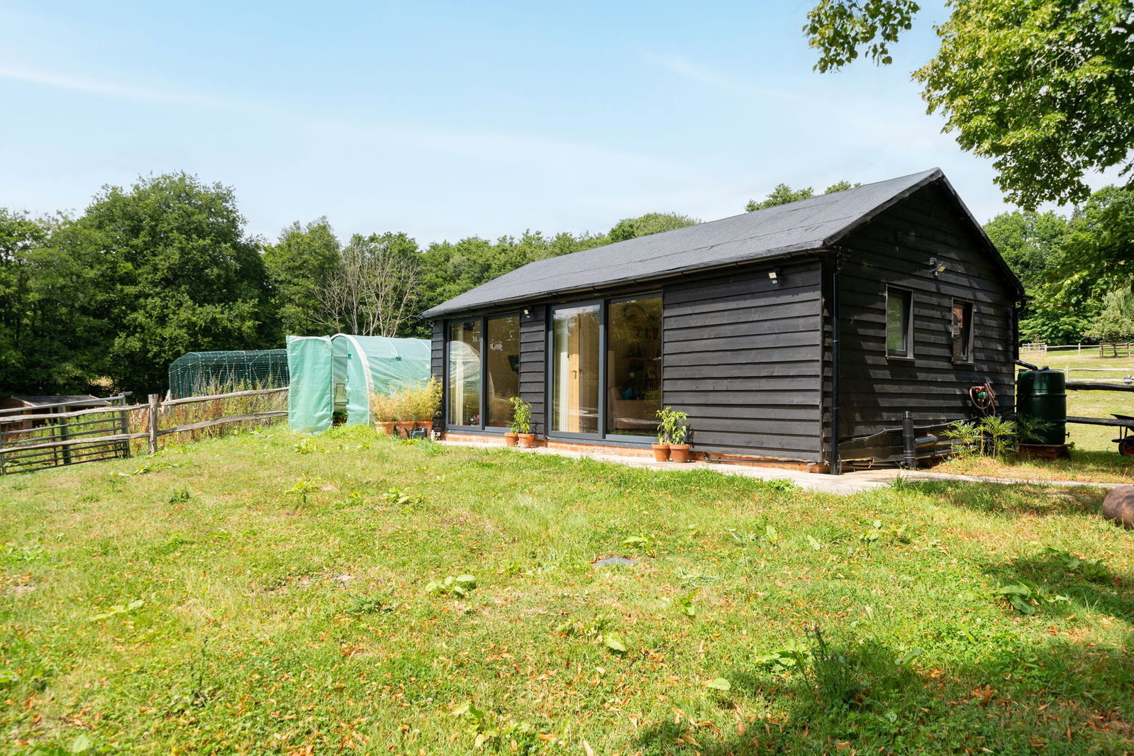 Detached House in East Grinstead 4