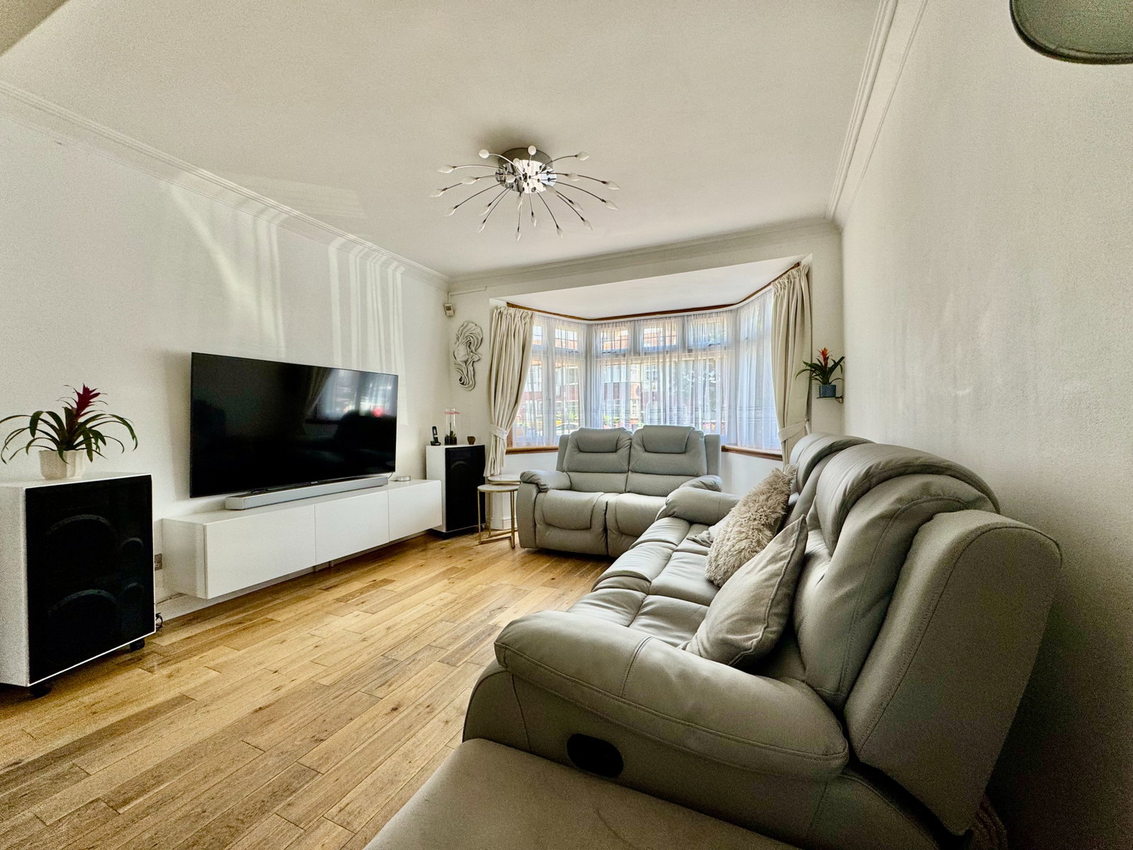 Semi Detached House in London