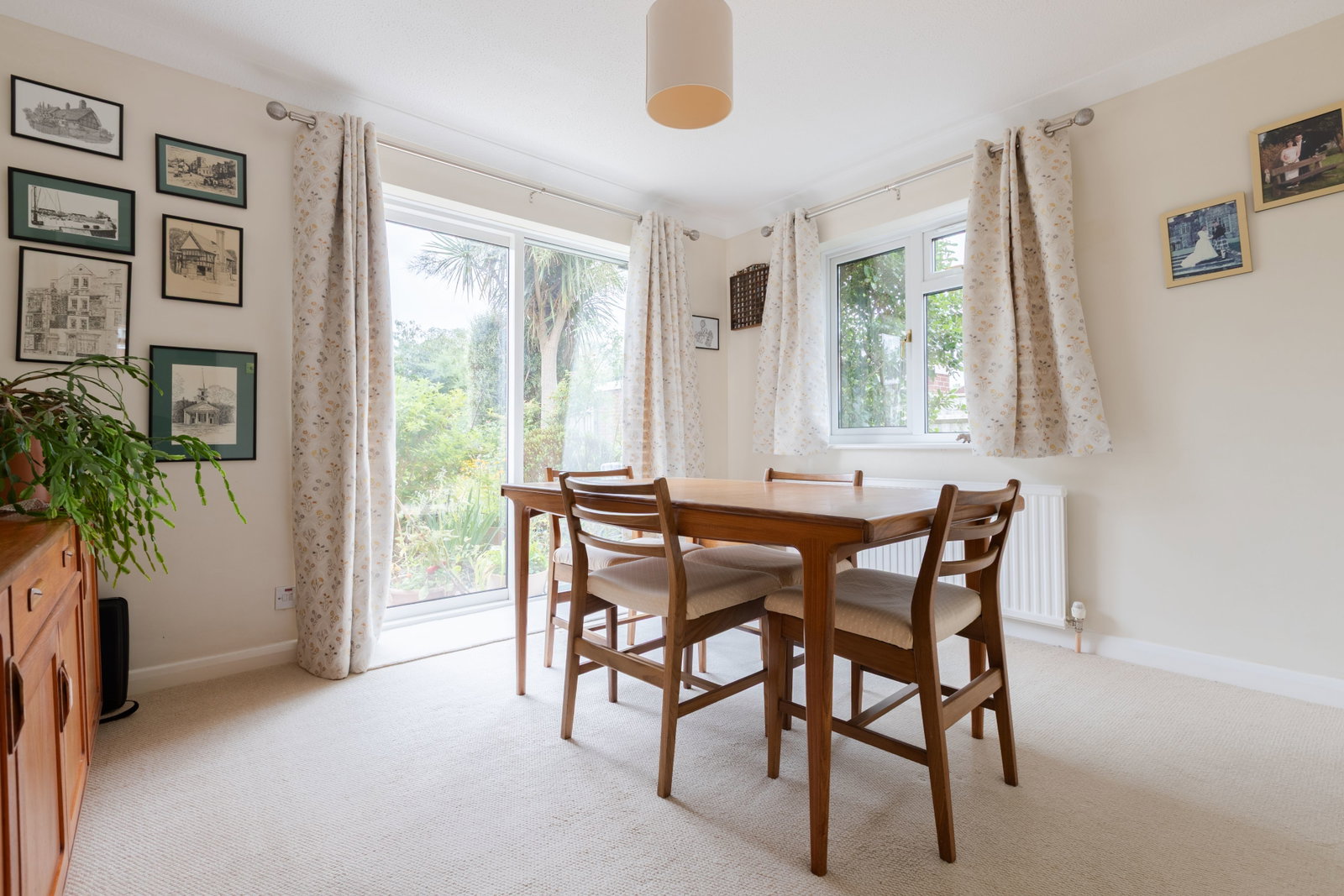 Detached House in Salisbury