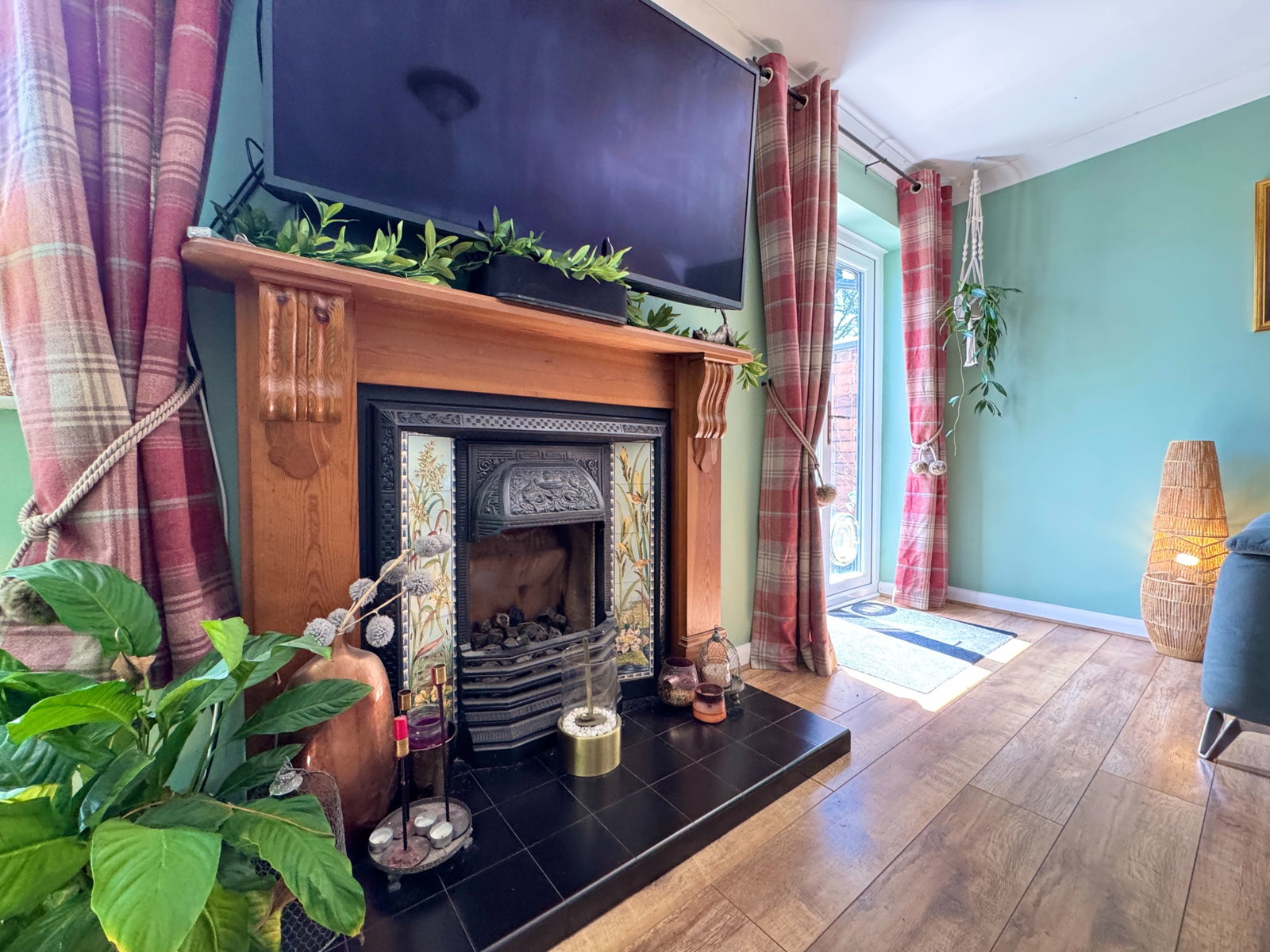 Detached House in Coalville