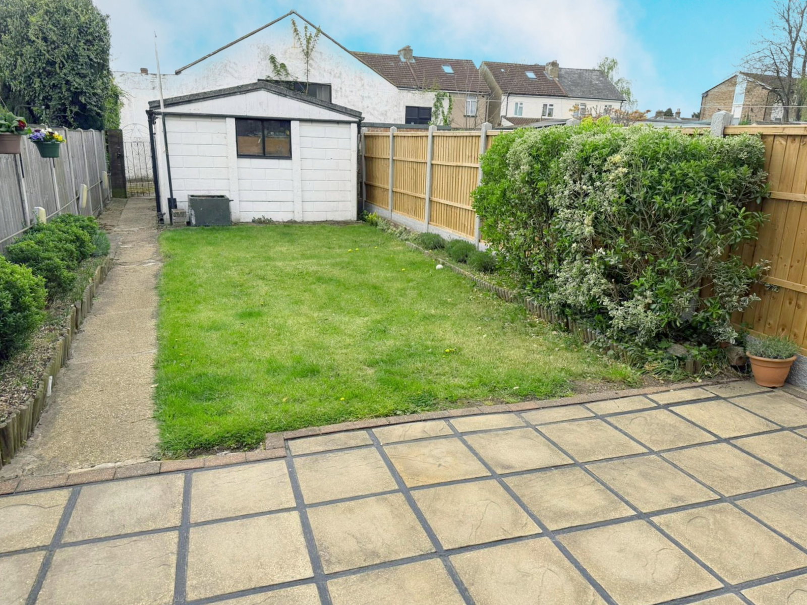 Terraced House in Romford