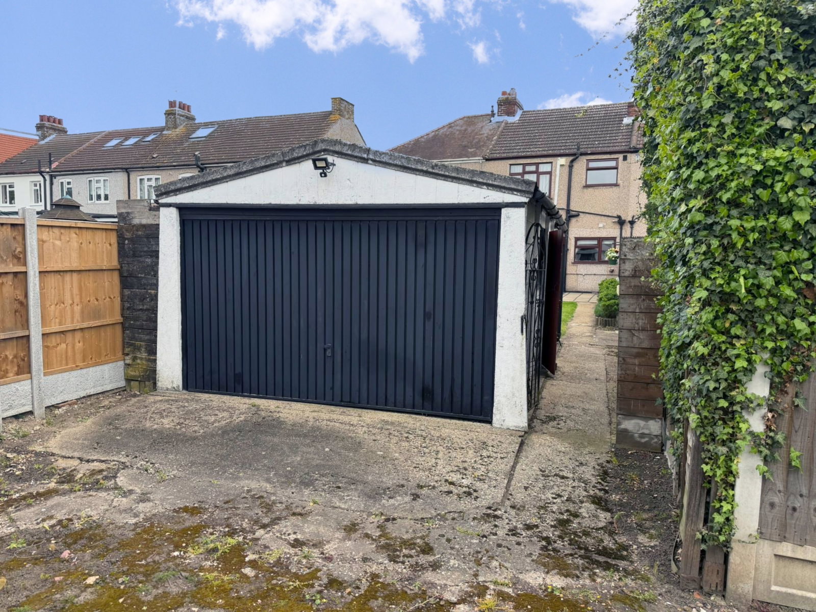 Terraced House in Romford
