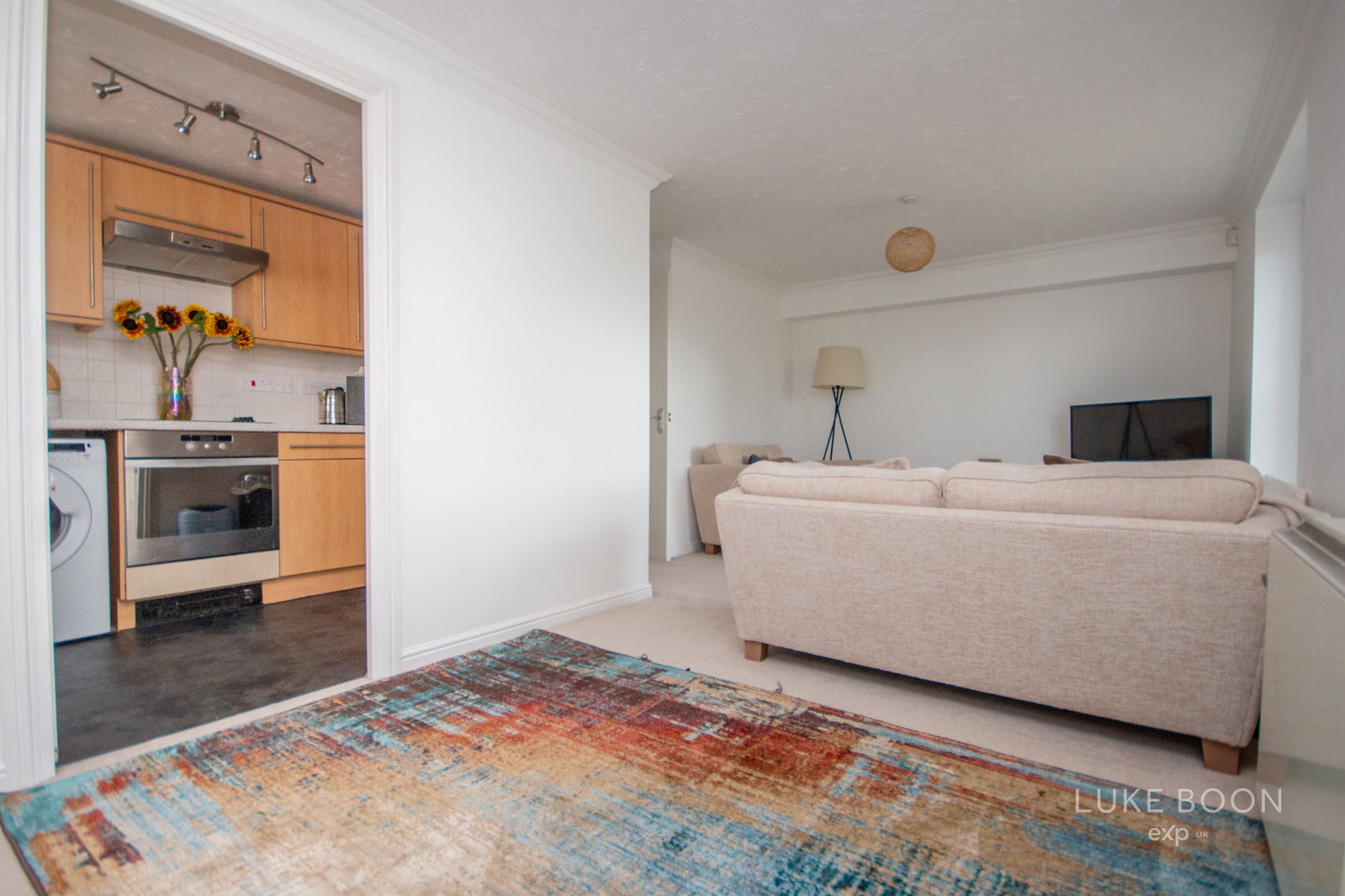 Apartment for sale in Plymouth, Aberdeen Avenue, Manadon Park, Plymouth, PL5 3UW, 598 m²