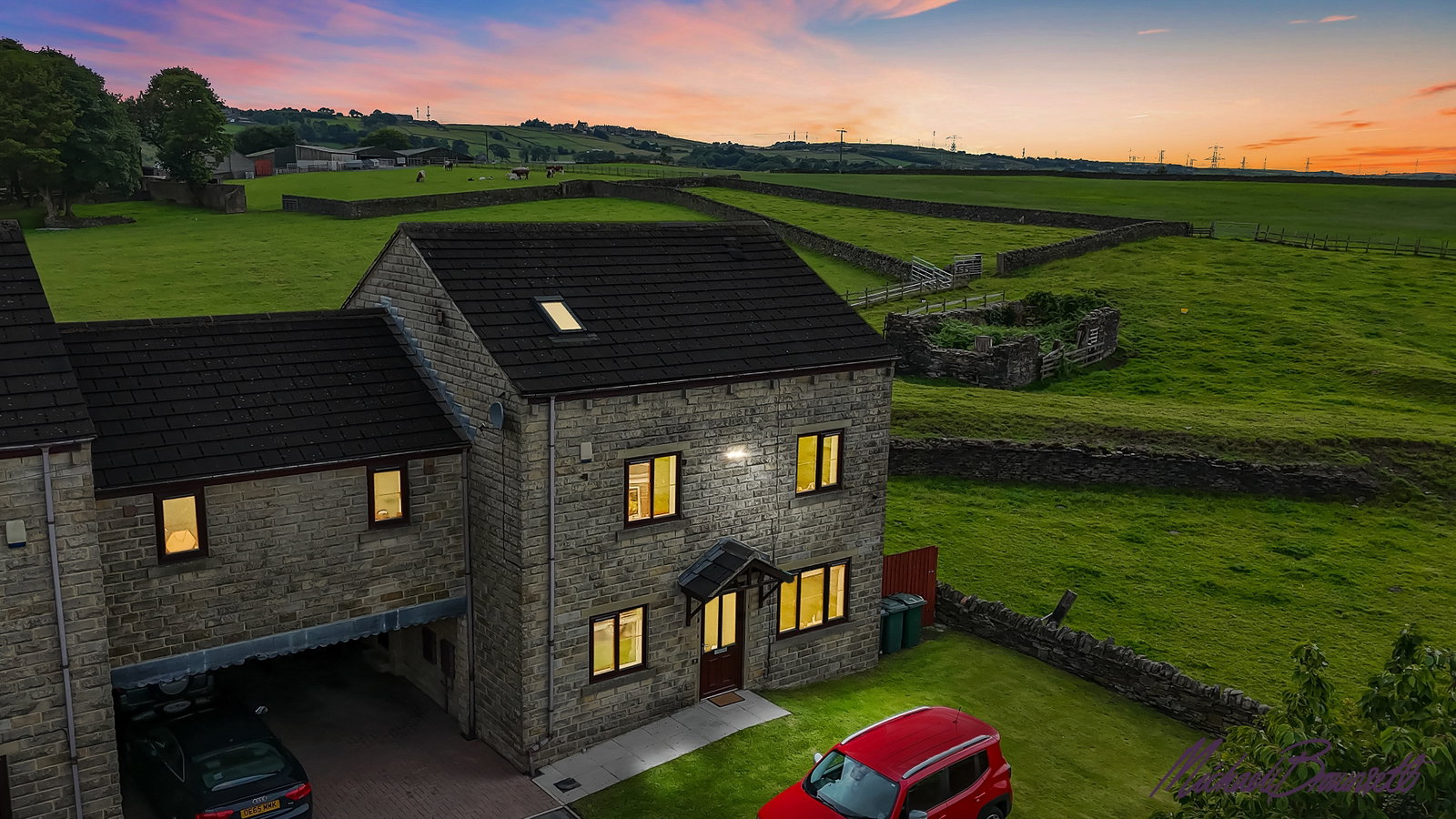 Detached House in Bradford