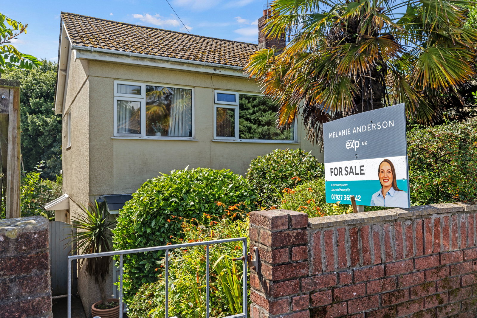 Semi Detached House in Swansea