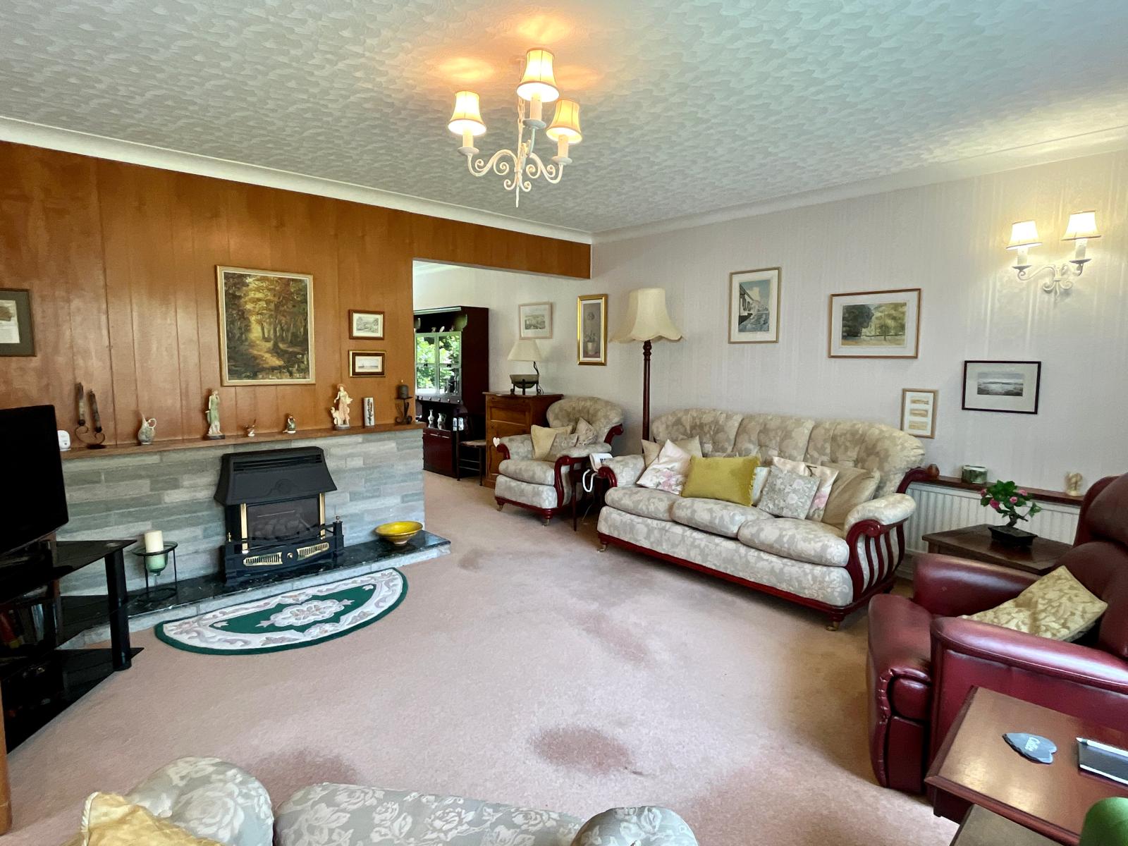 Detached House in Swansea