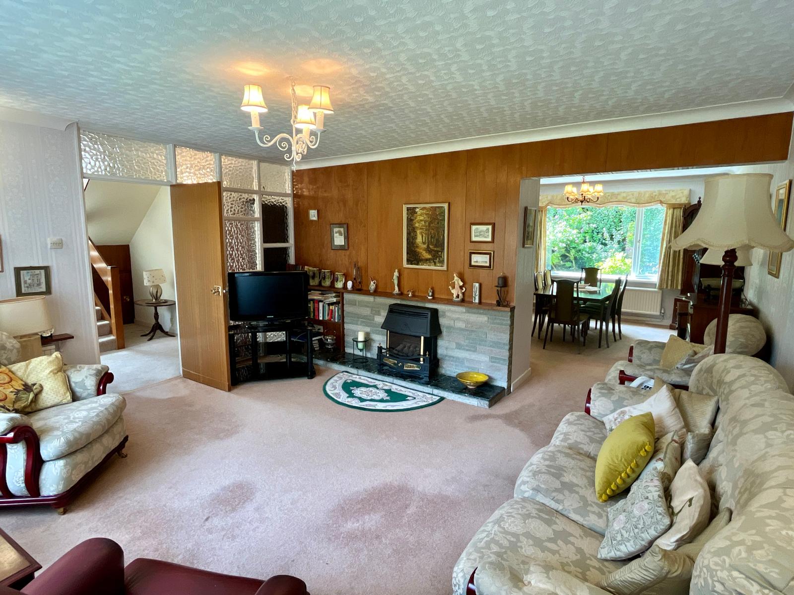 Detached House in Swansea