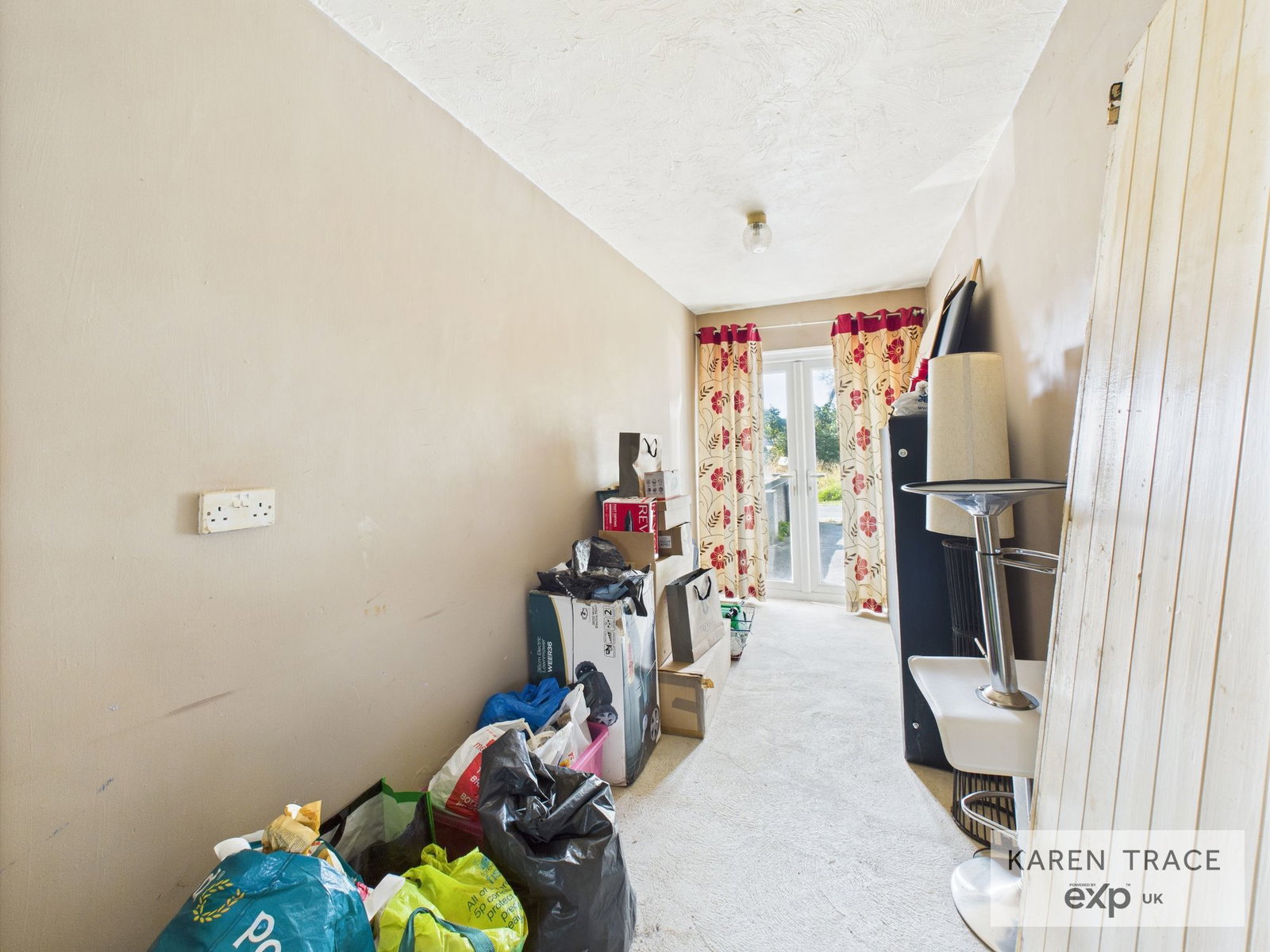 Semi Detached House in Par