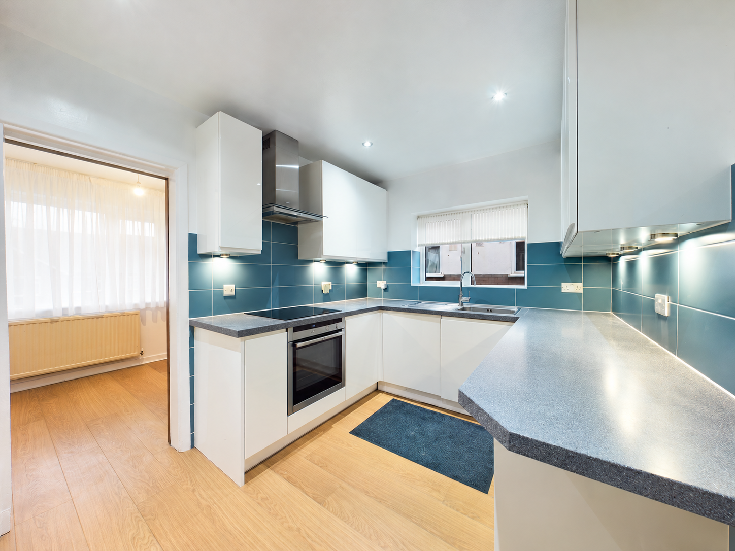 Flat for sale in Stanmore, Merryfield Gardens, Stanmore, HA7 4TG, 820 m²