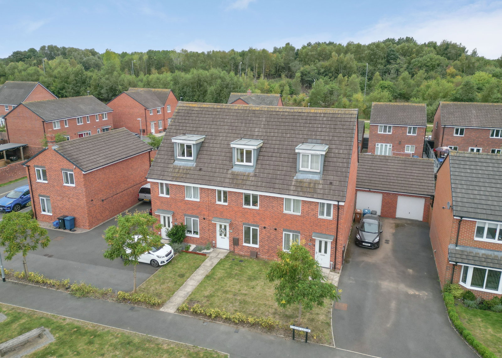 Town House in Burntwood
