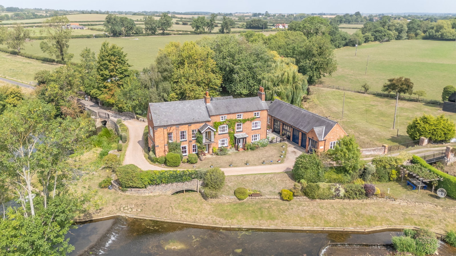 Detached House in Leicester