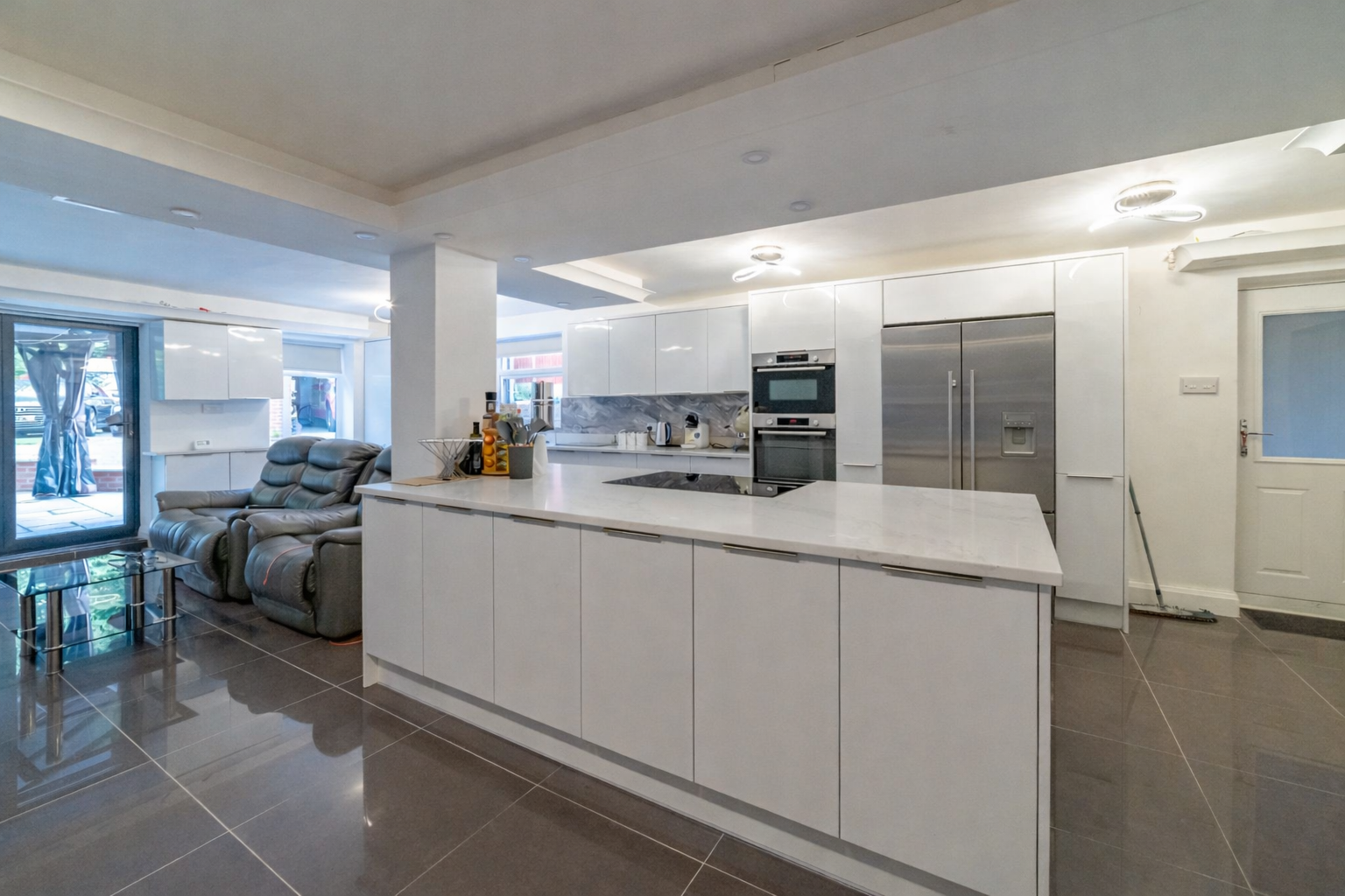 Detached House in Ashton-under-lyne