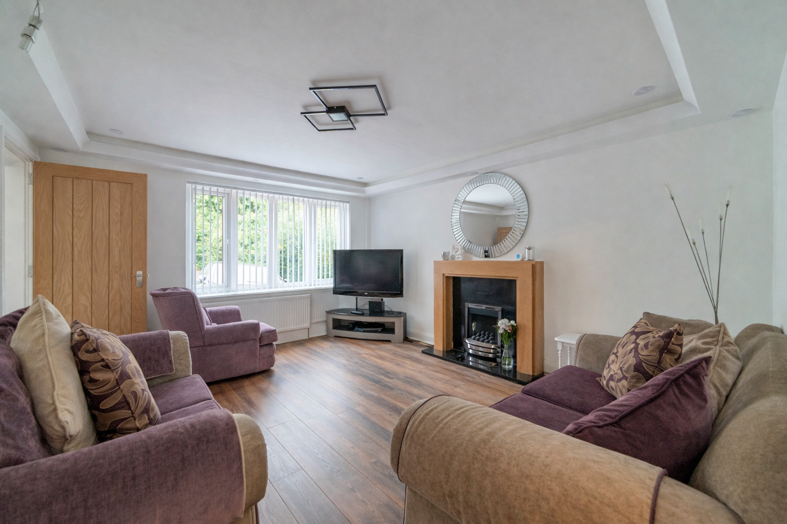Detached House in Ashton-under-lyne 5