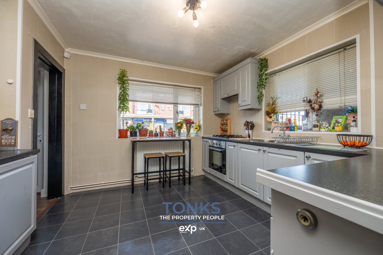 Semi Detached House in Oldbury