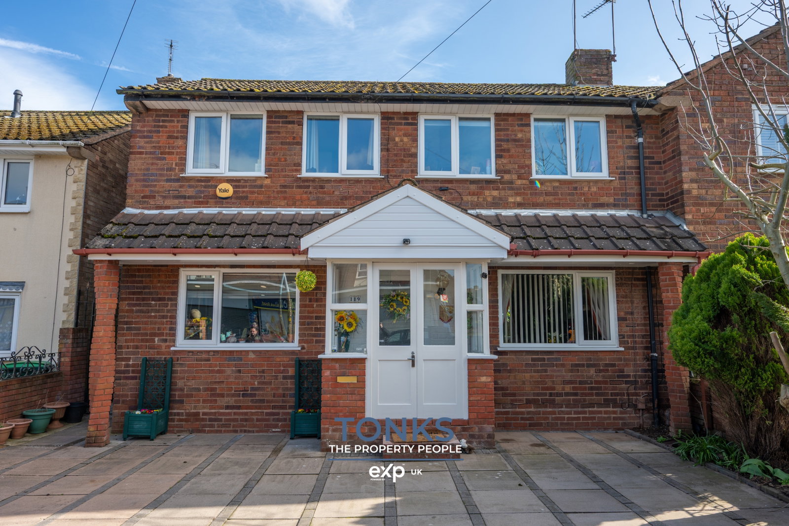 Semi Detached House in Oldbury