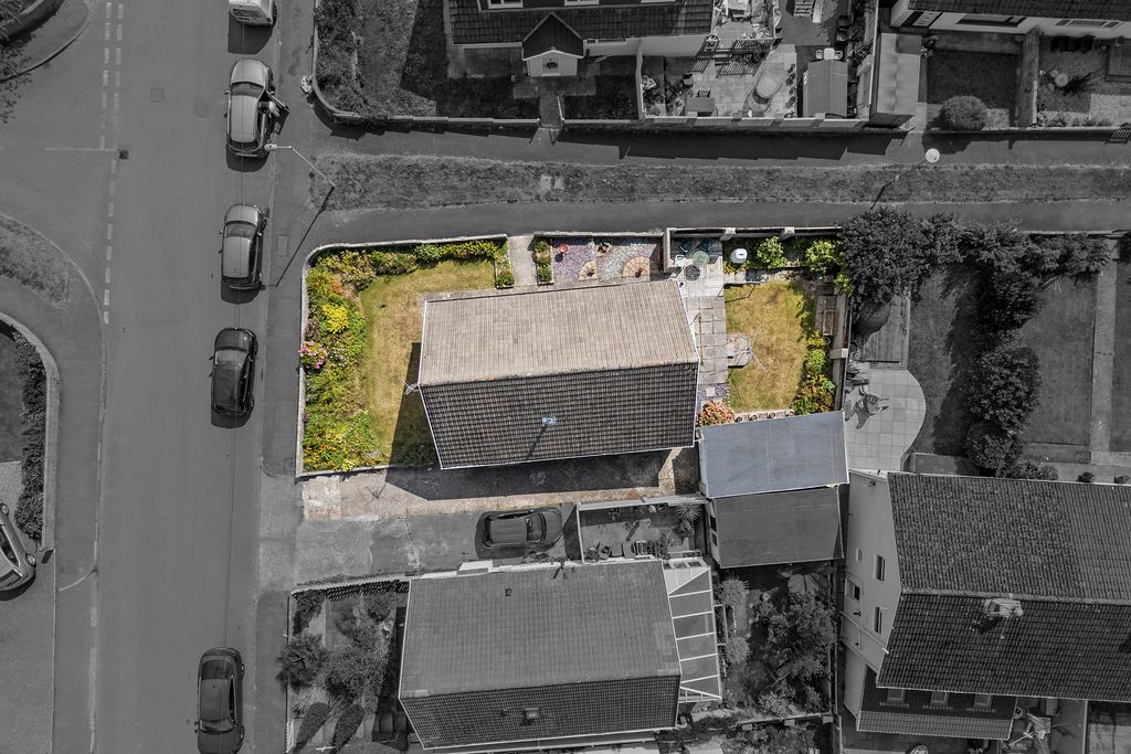 Detached House in Swansea