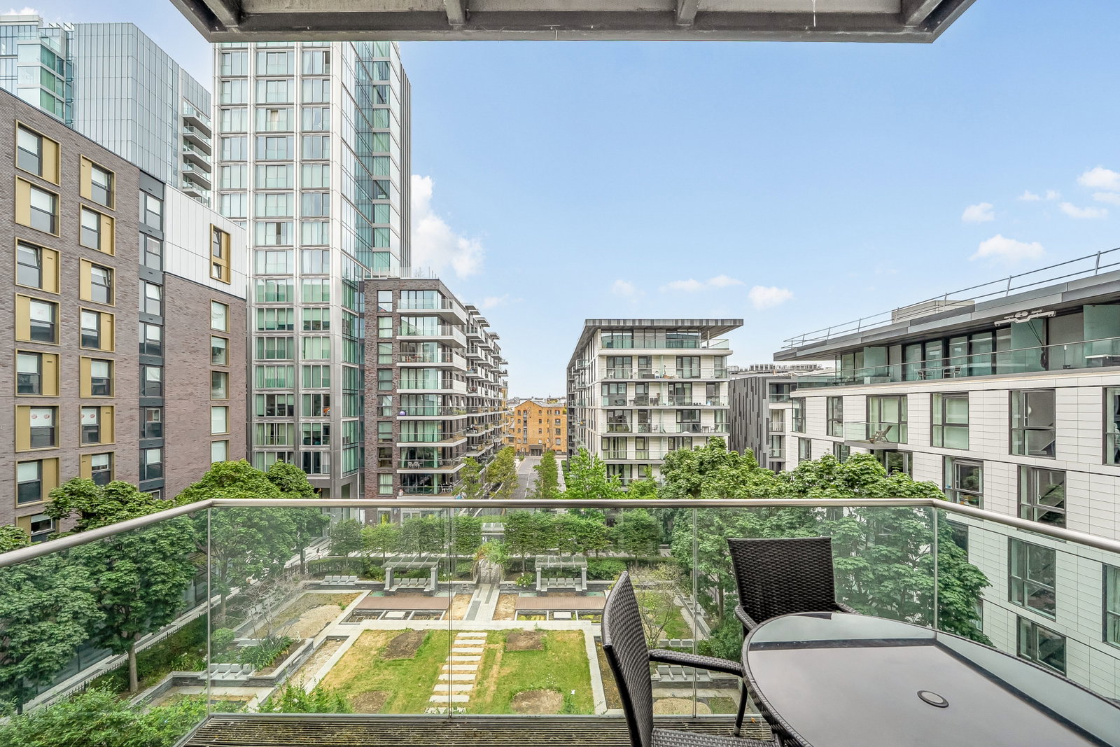 Apartment in London 4