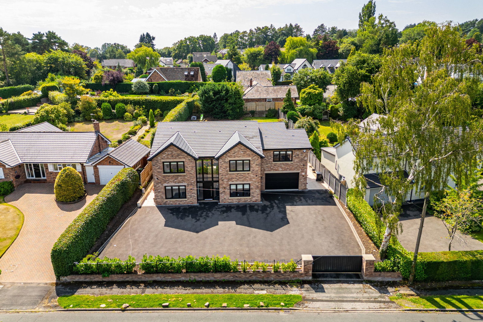 Detached House in Prestbury