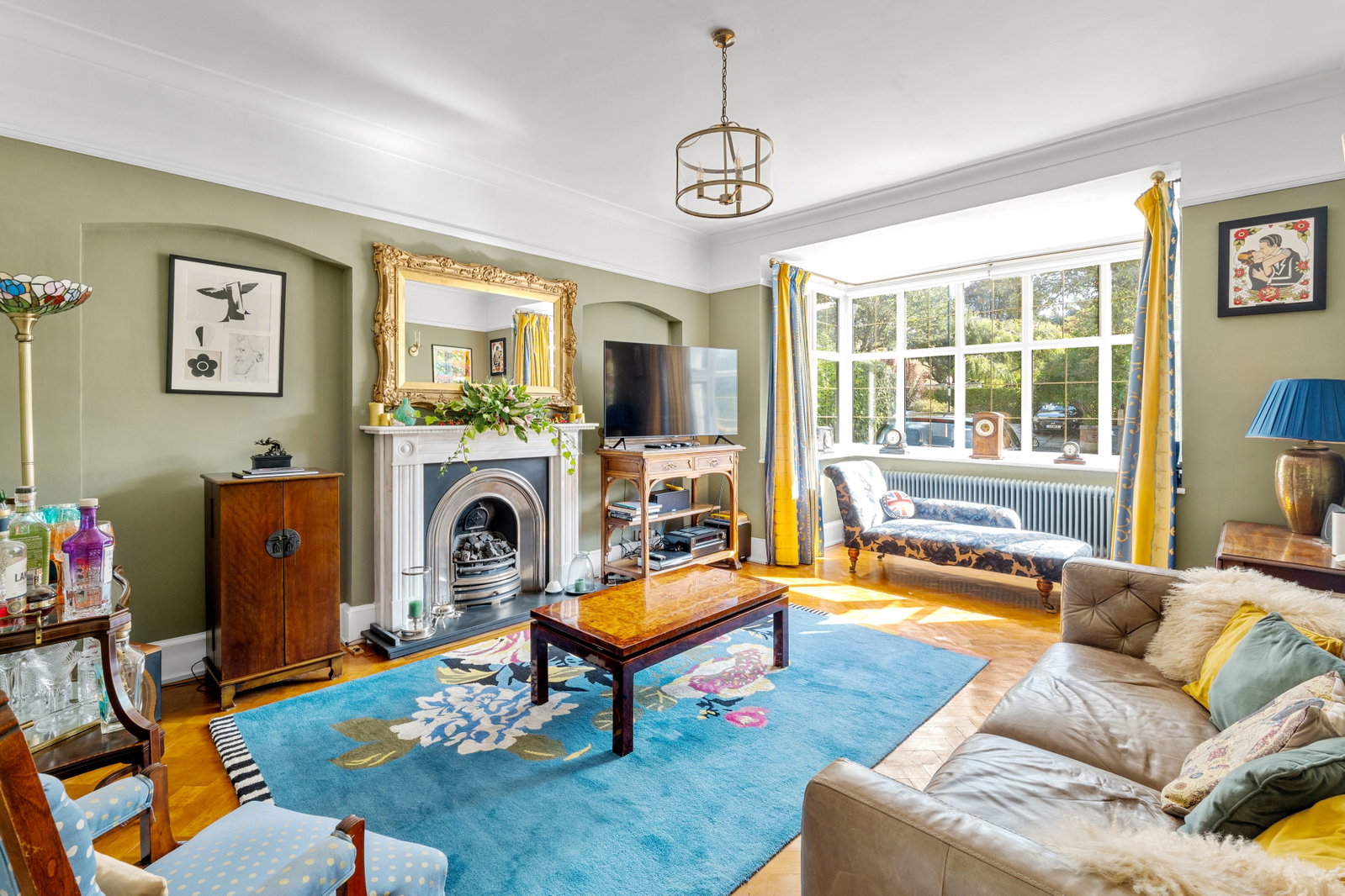 Detached House in South Croydon