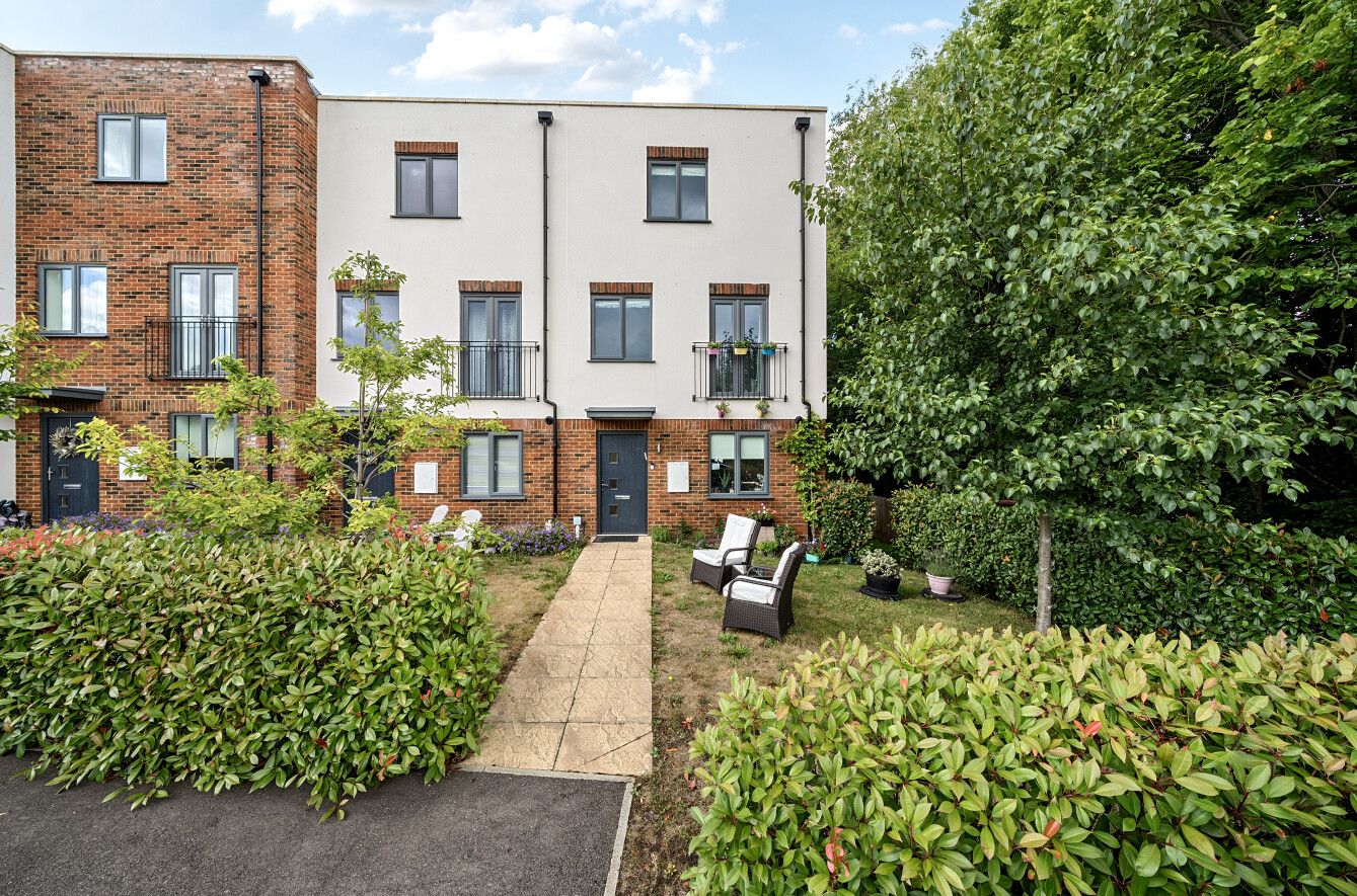 End Of Terrace House in welwyn gaden city