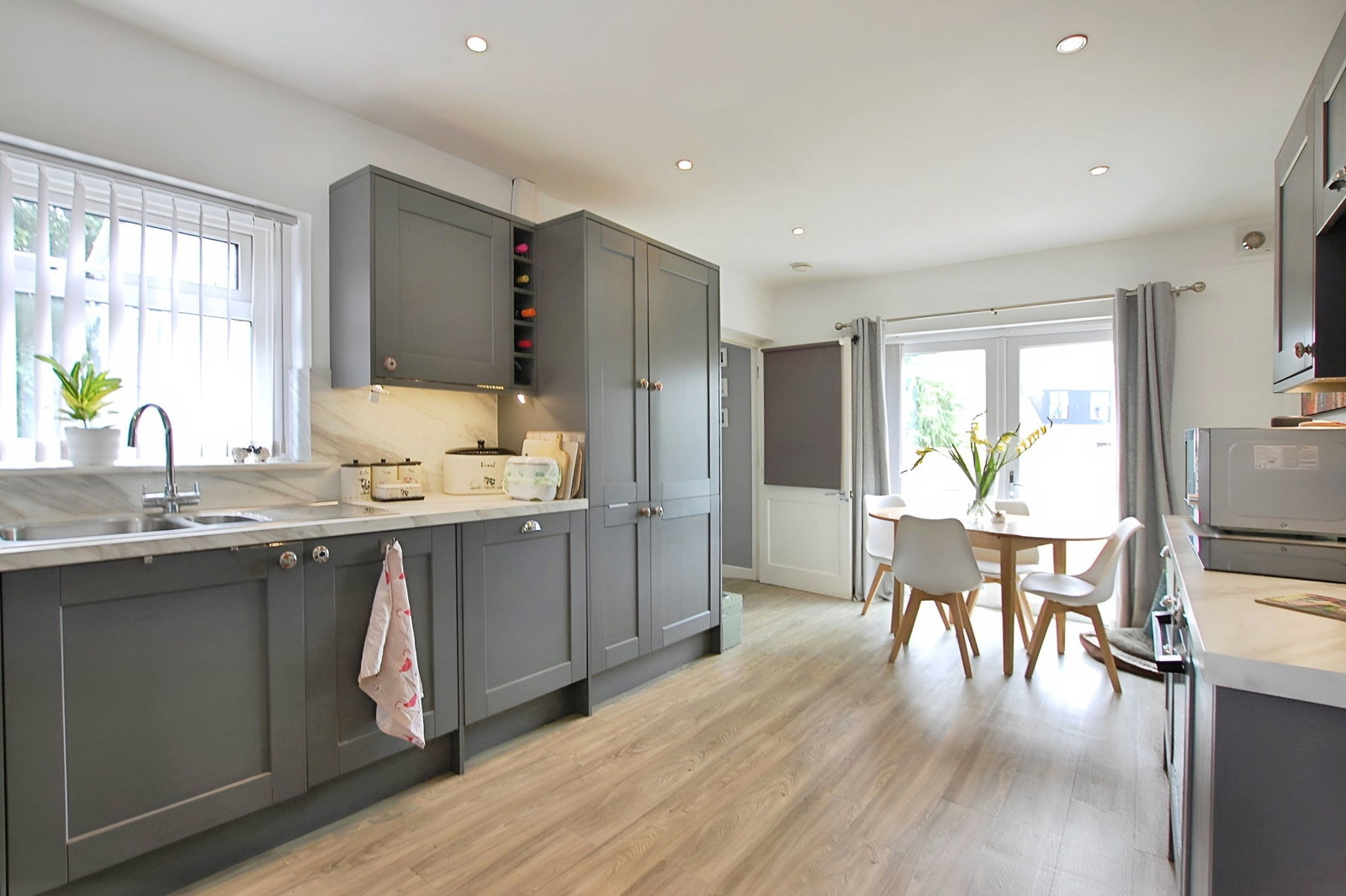 Semi Detached House in Cheltenham