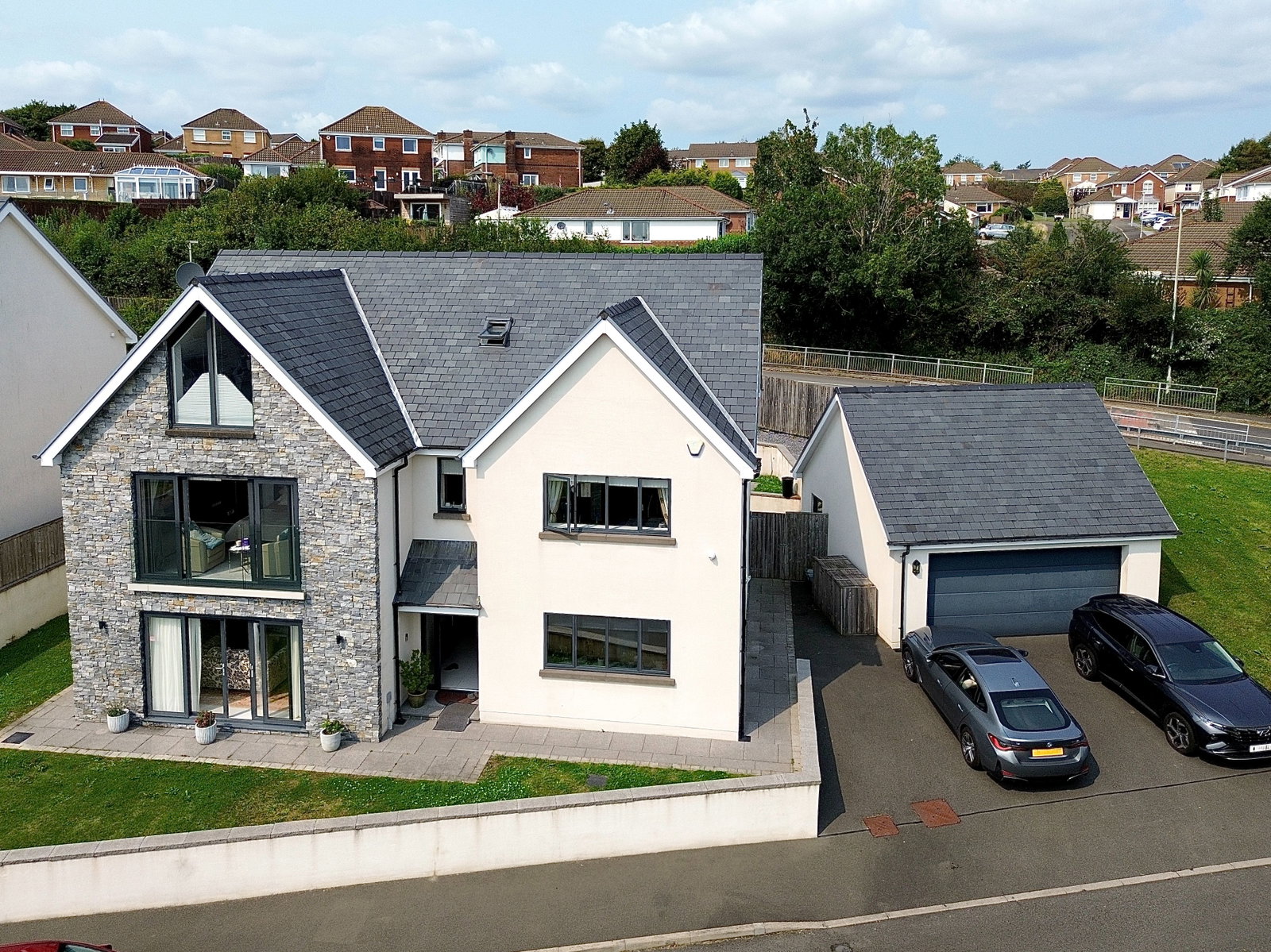 Detached House in Swansea