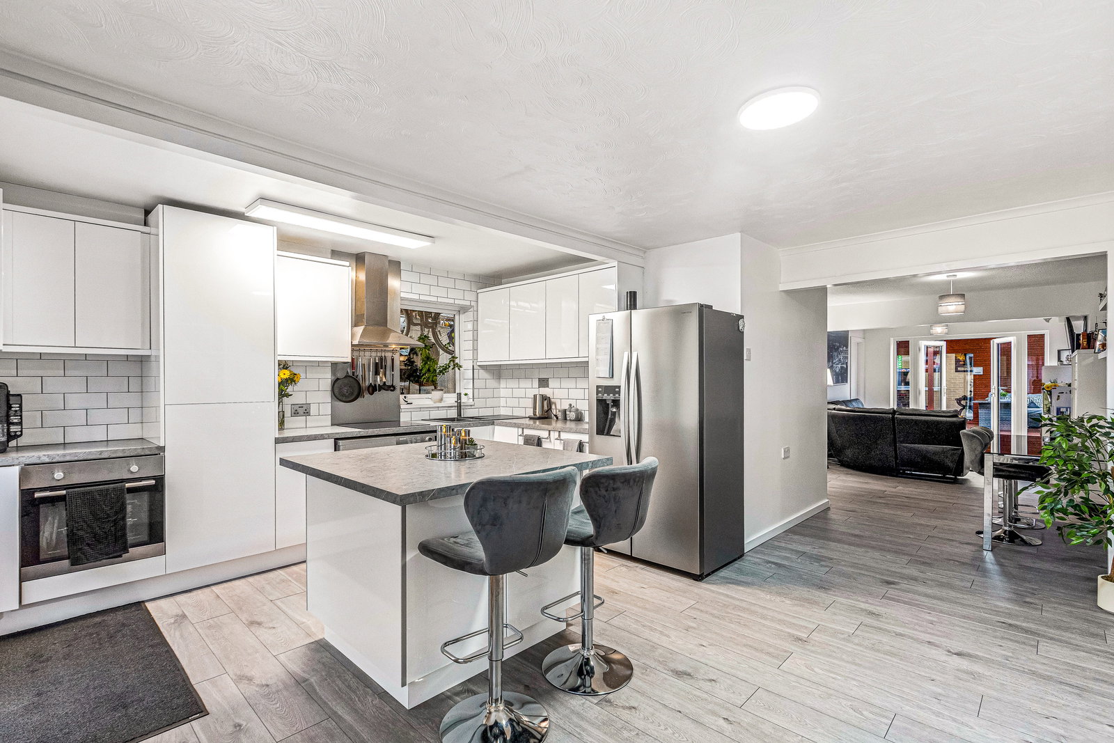 Semi Detached Bungalow for sale in Leicester, Parsons Drive, Glen Parva, Leicester, LE2 9NS, 1143 m²