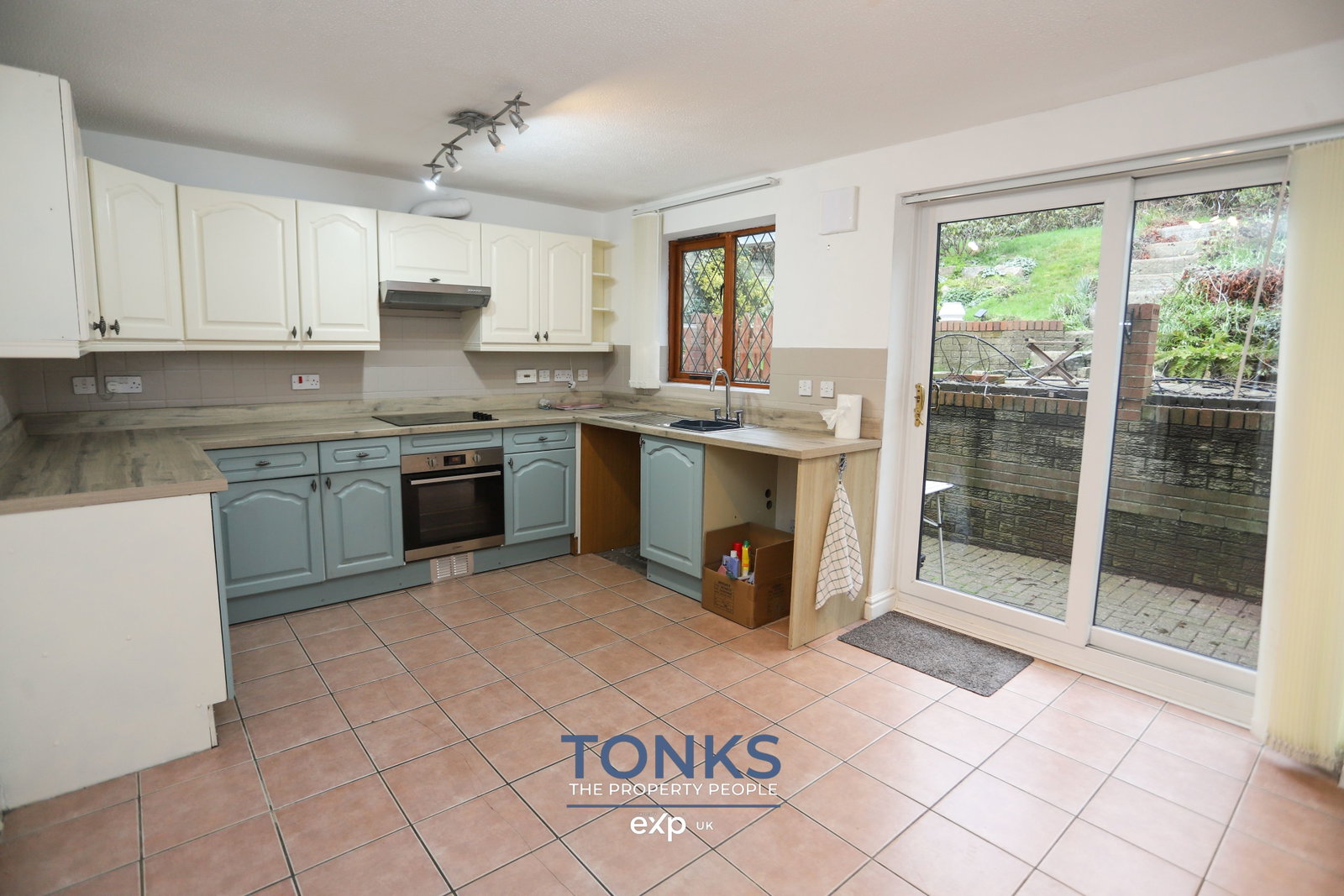 Semi Detached House in Kingswinford