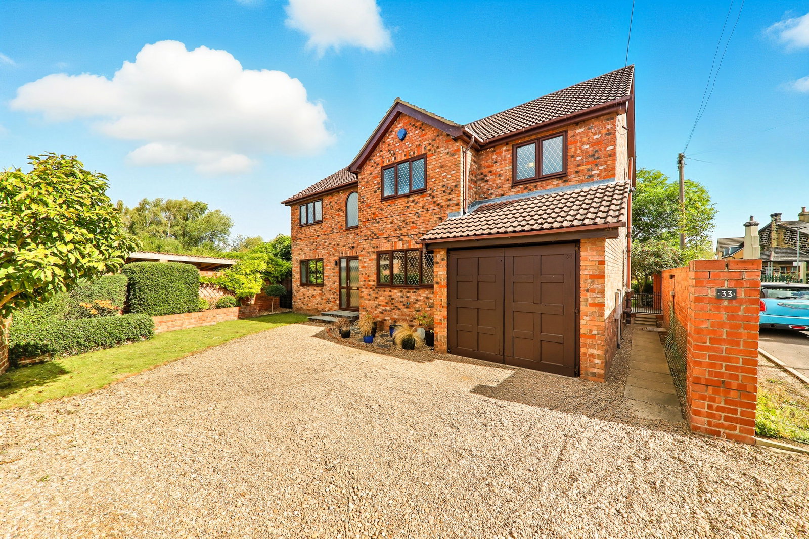 Detached House in Leeds