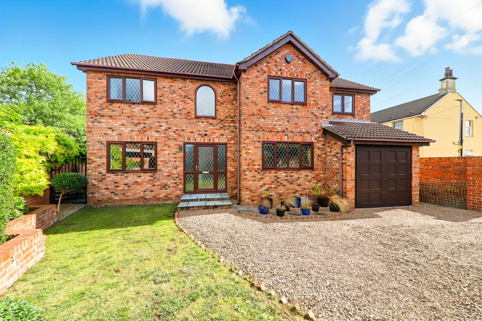 Detached House in Leeds
