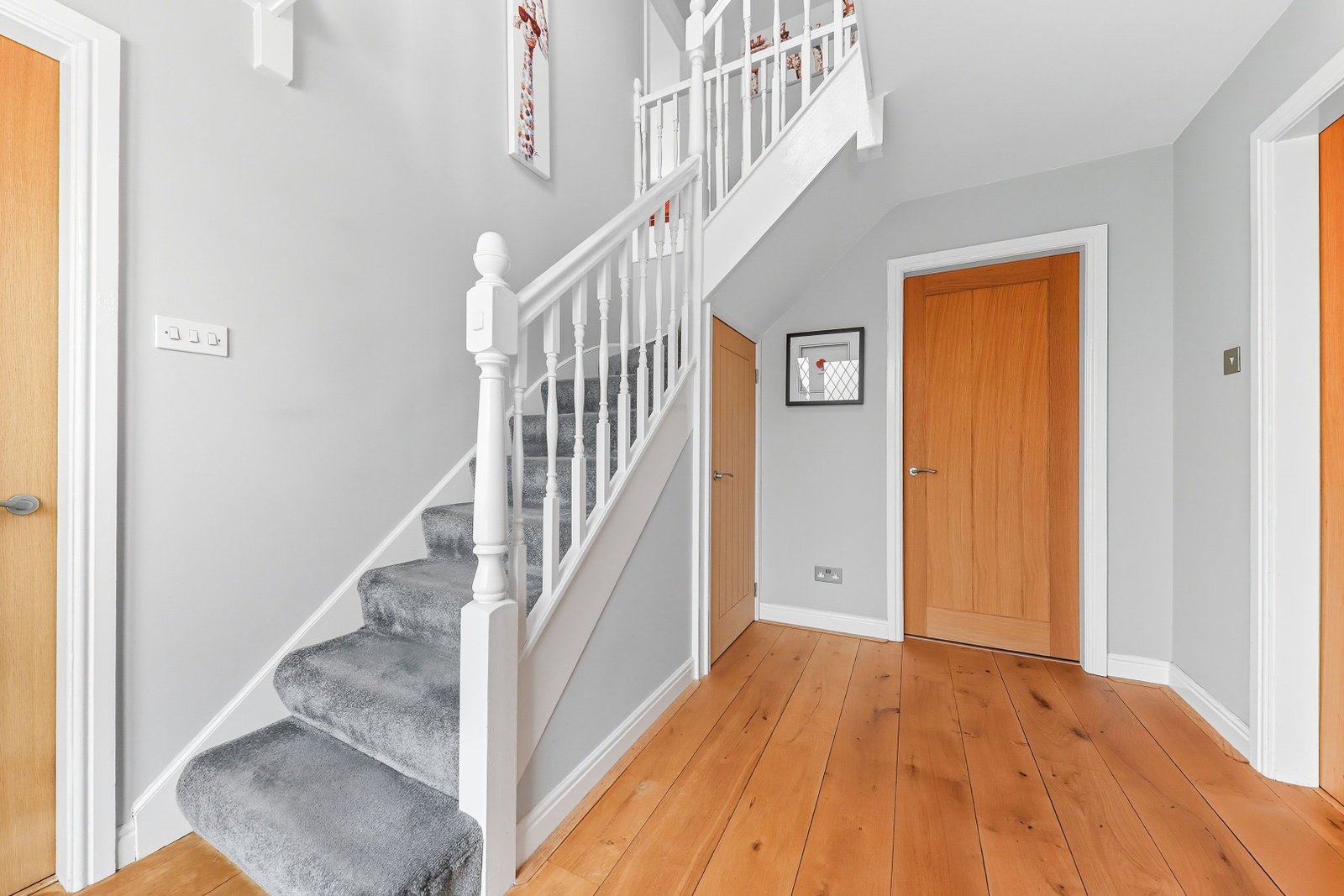 Detached House in Leeds 5