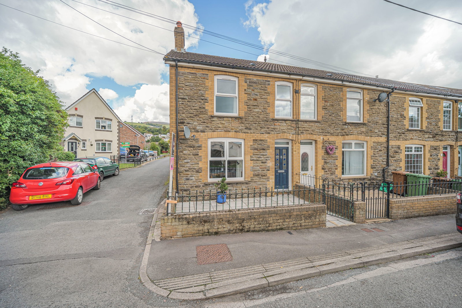 End Of Terrace House in Caerphilly County Borough