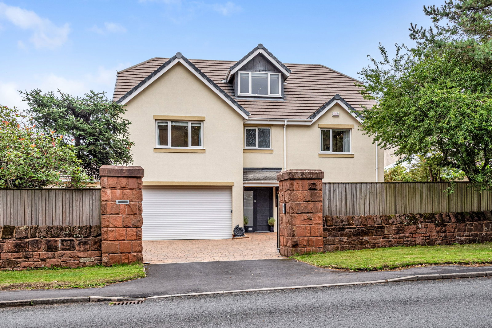 Detached House in Wirral