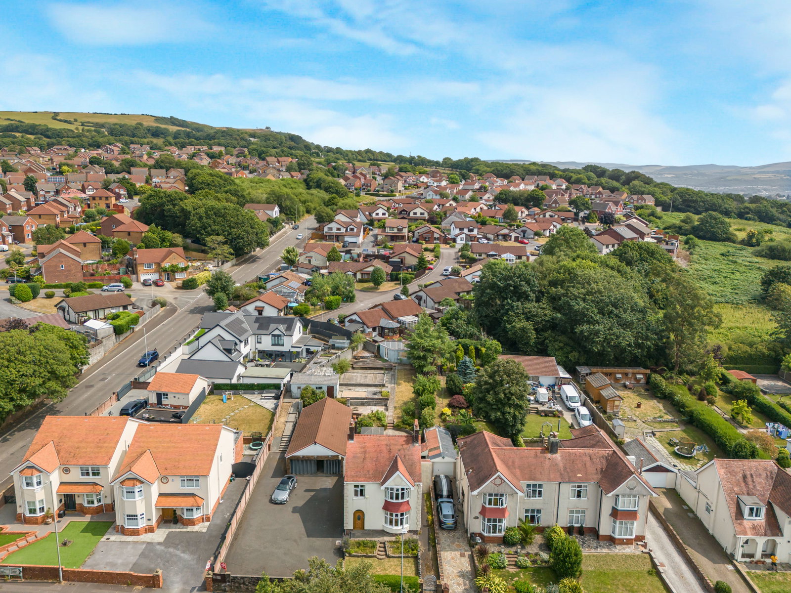 Detached House in Swansea