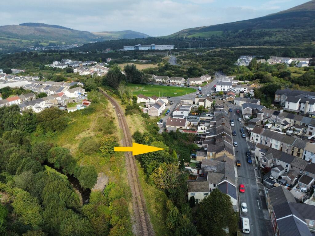 Land in Maesteg